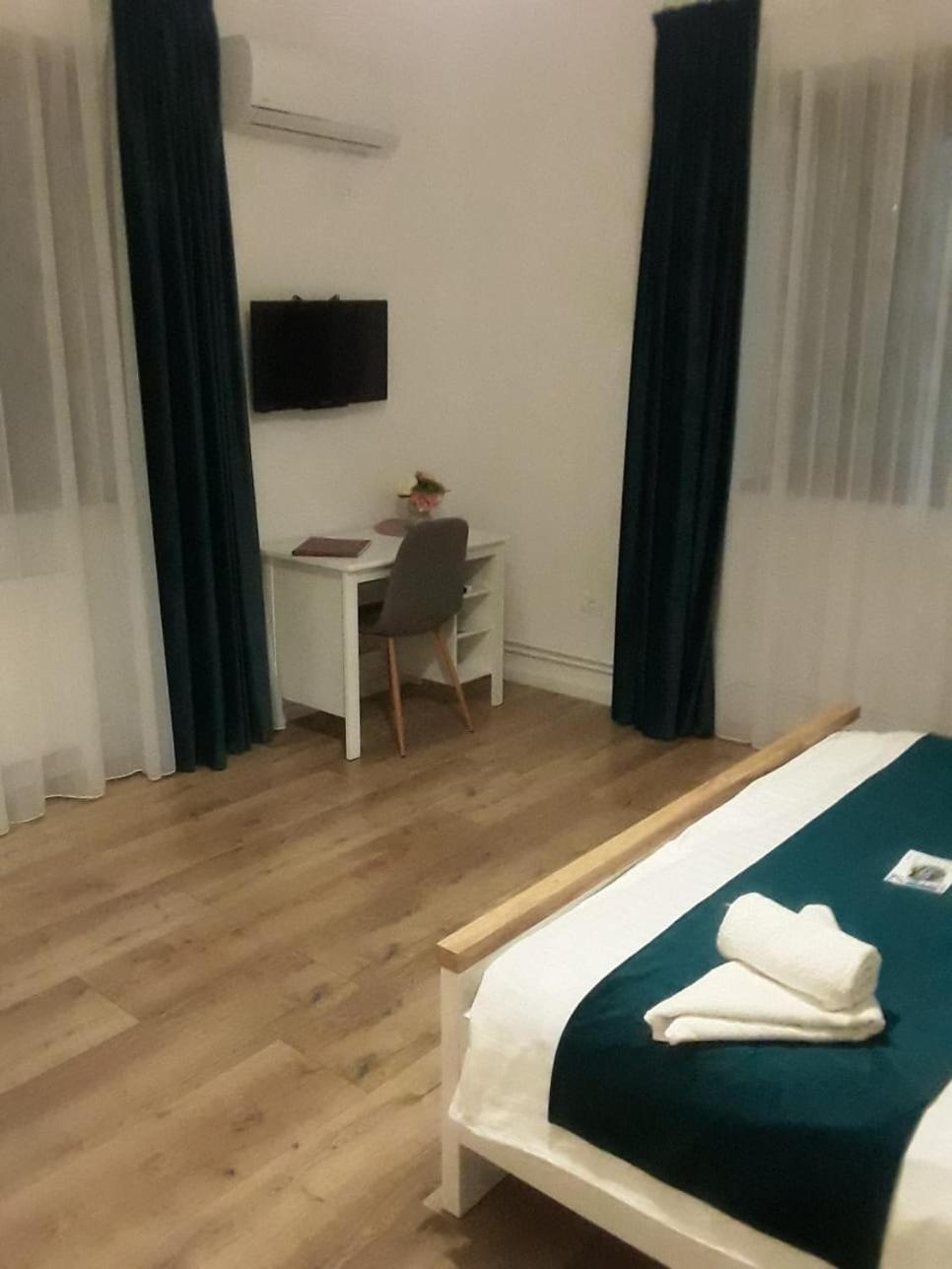 Pensiunea Dunavis Orşova Buitenkant foto